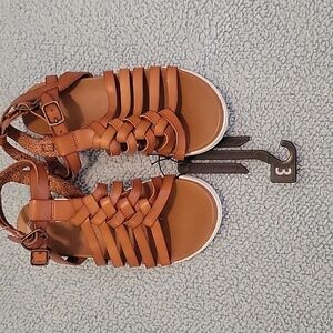 Girls sandals